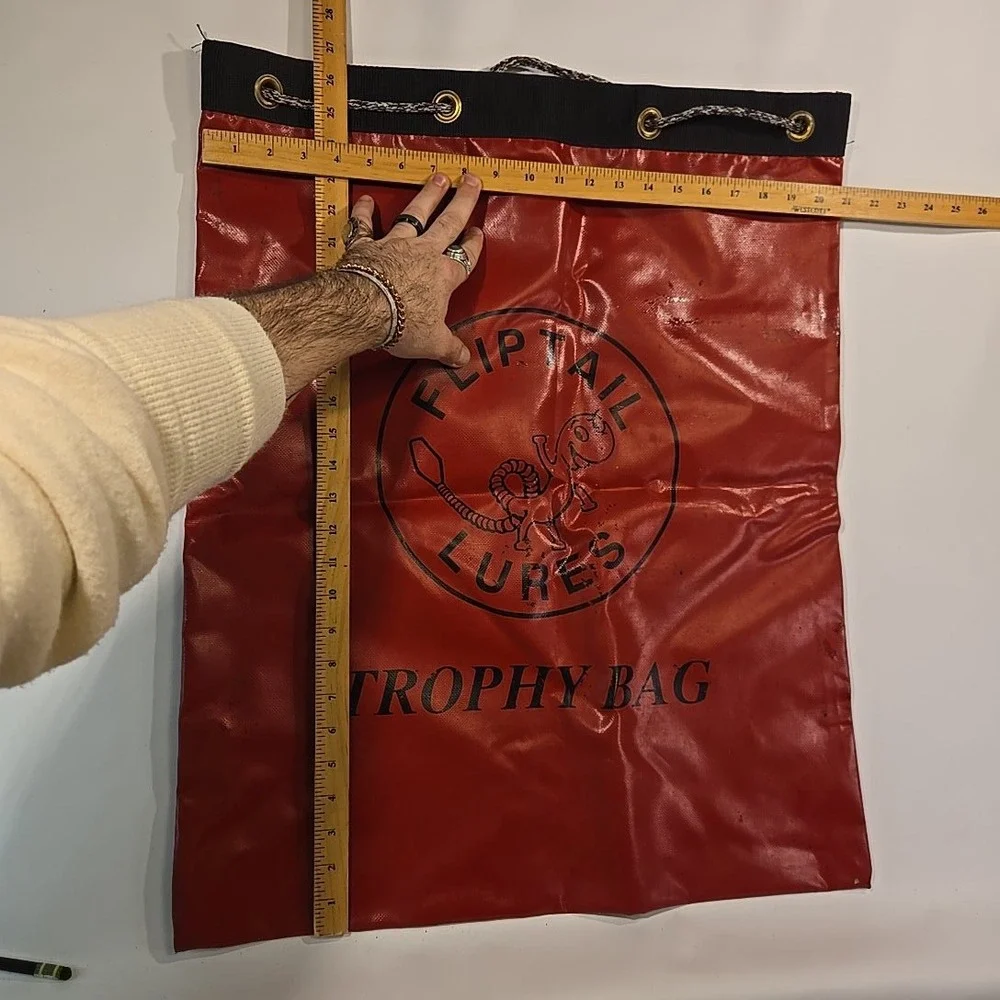 VTG Flip Tail Lures Trophy Bag Red Vinyl Fishing Stringer Sack 21x26.5